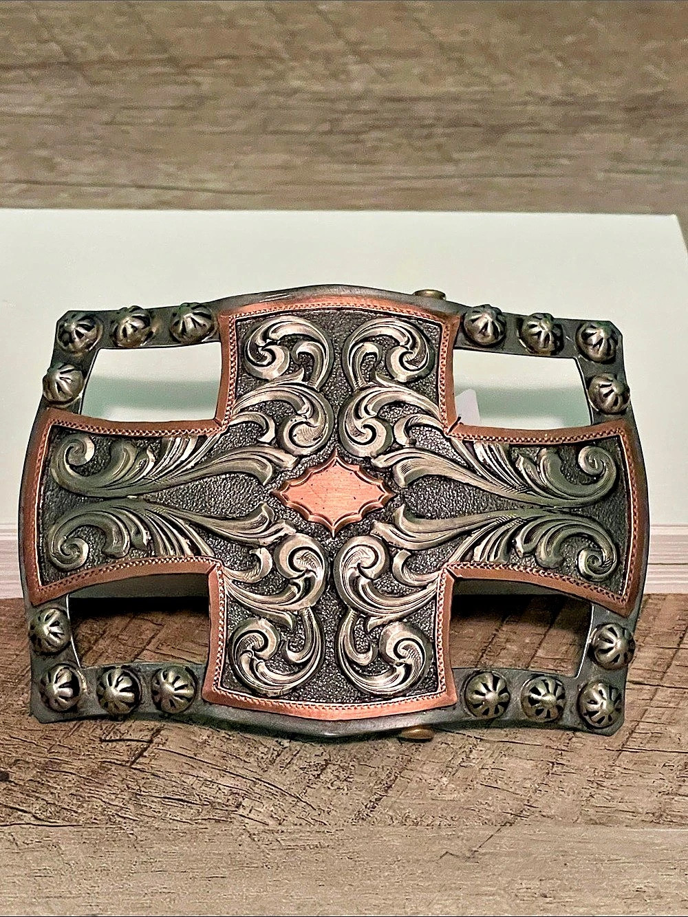 Augus Western Engraved Belt Buckle in Silver & Copper
